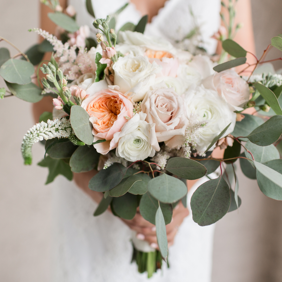 Incorporating Flowers into Your Outdoor Wedding: Tips and Ideas ...
