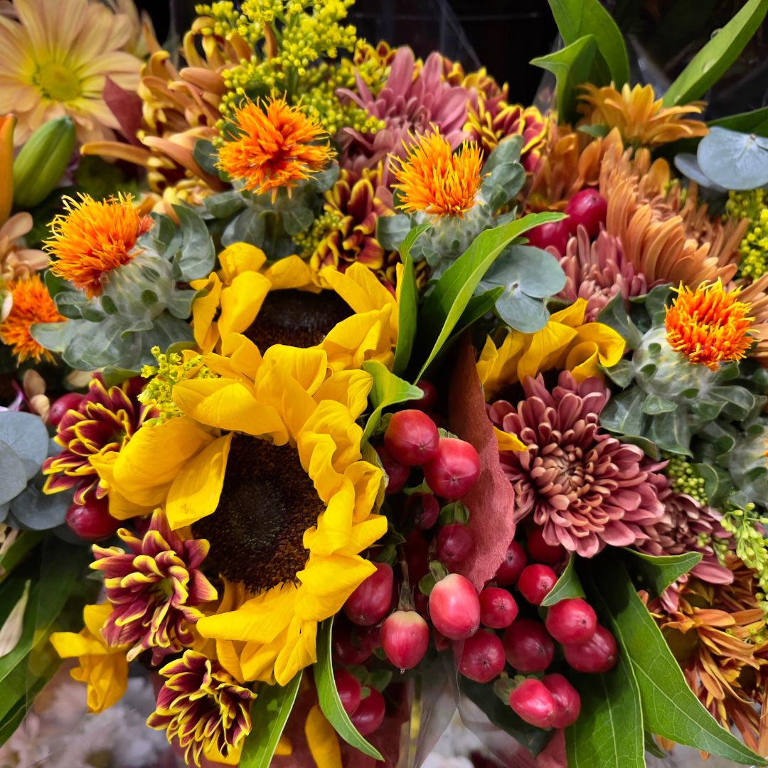 Fall Floral Design Tips: Finding the Perfect Arrangement for Your Space ...