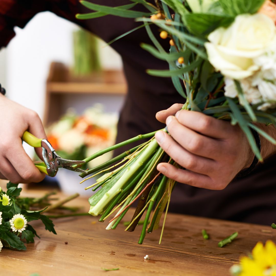 cutting flower setems